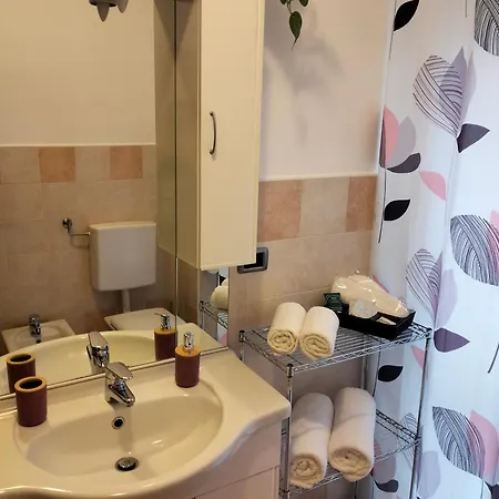 Апартаменты Roero House Canove