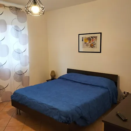 Roero House Apartamento *
